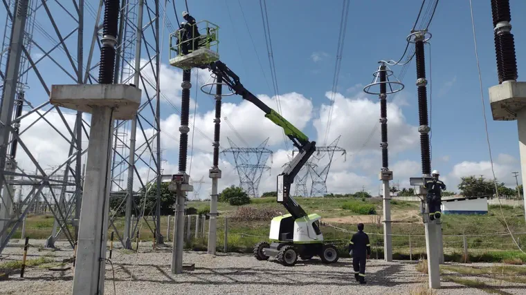 Manutenção geral em subestação, Campina Grande.