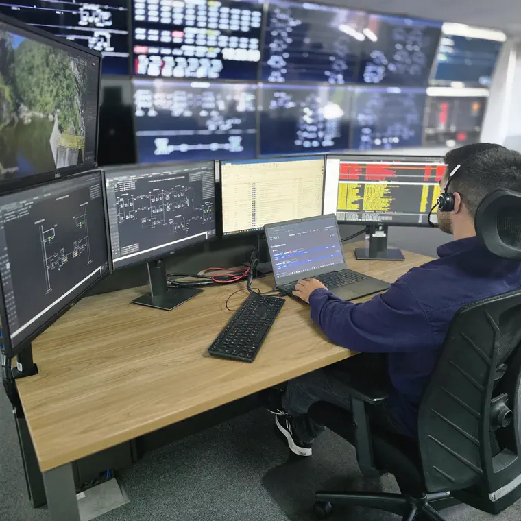 Centro de Operações do Sistema, com acompanhamento dos ativos em tempo real.