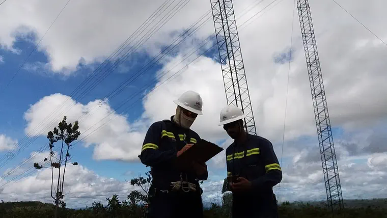 Inspeção rápida detalhada na LT 500 kV RDE-ARI2.